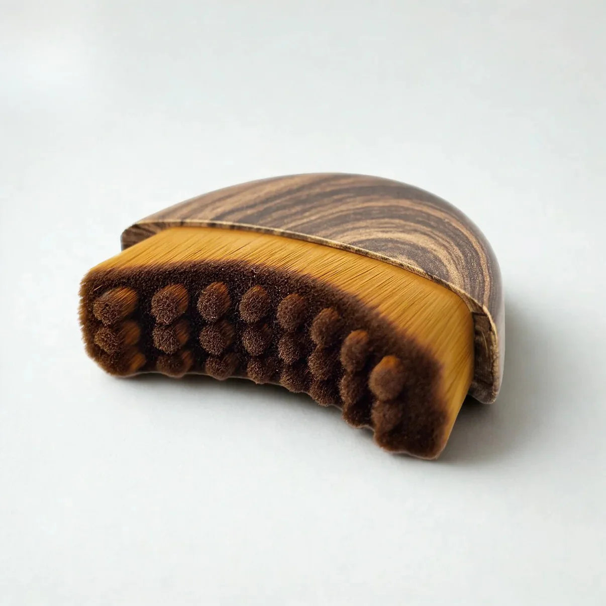 Velora Glow Brush™ - Minskar svullnad och framhäver ansiktets konturer